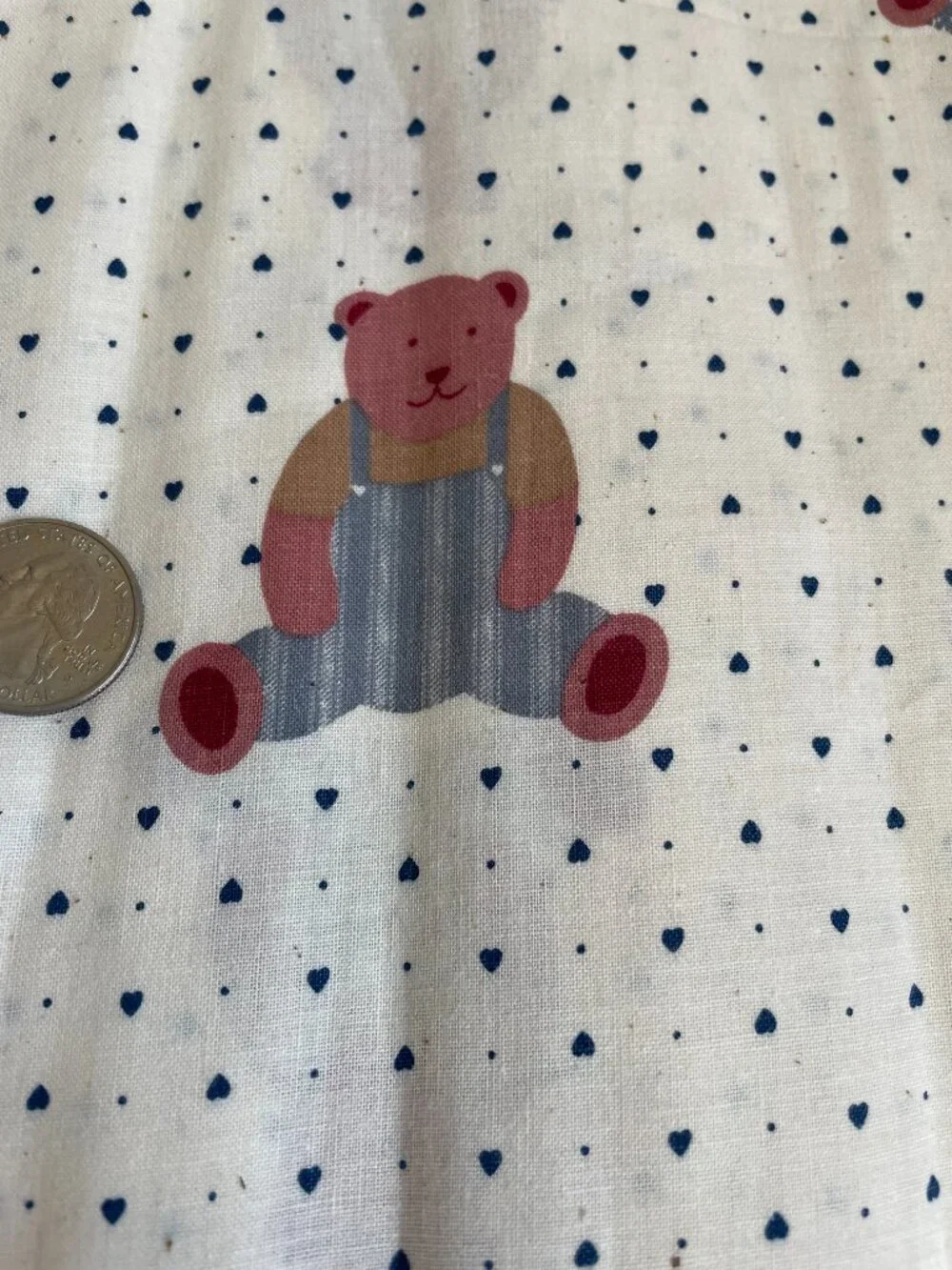 2y x 44” Vintage Cotton Teddy Bear Hearts Nursery Pattern Fabric Sewing Crafting